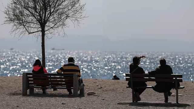 Η ηττημένη από την πραγματικότητα Αριστερά θα πάθει παράκρουση